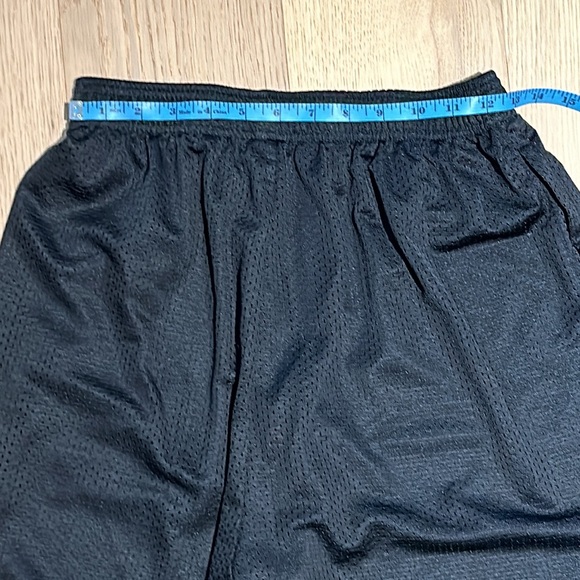 Men’s Shorts - Picture 3 of 4